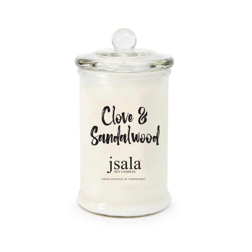 Charismatic and sensual, this luxurious woody fragrance is irresistible. A room filled with peppercorn, spicy clove and rich layers of amber and cedarwood.