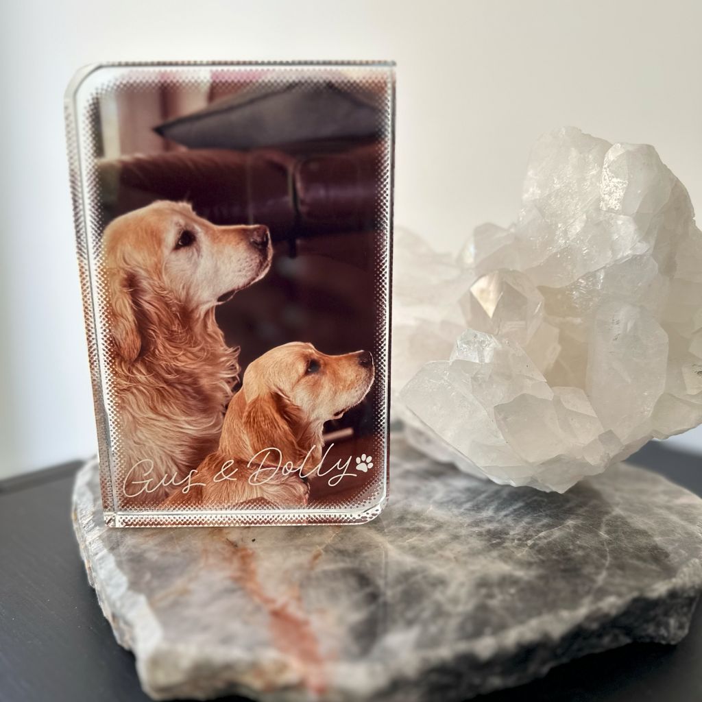 Capture your cherished moments in a our sophisticated and attention-grabbing manner with our personalised photo crystal blocks. Craft a lasting work of art from your preferred image with these sleek, scratch-free blocks. The crystal-effect enhances the visual appeal, and the substantial 19 mm thick glass ensures your creation stands independently, perfect for showcasing on tabletops, shelves, desks, and more.
