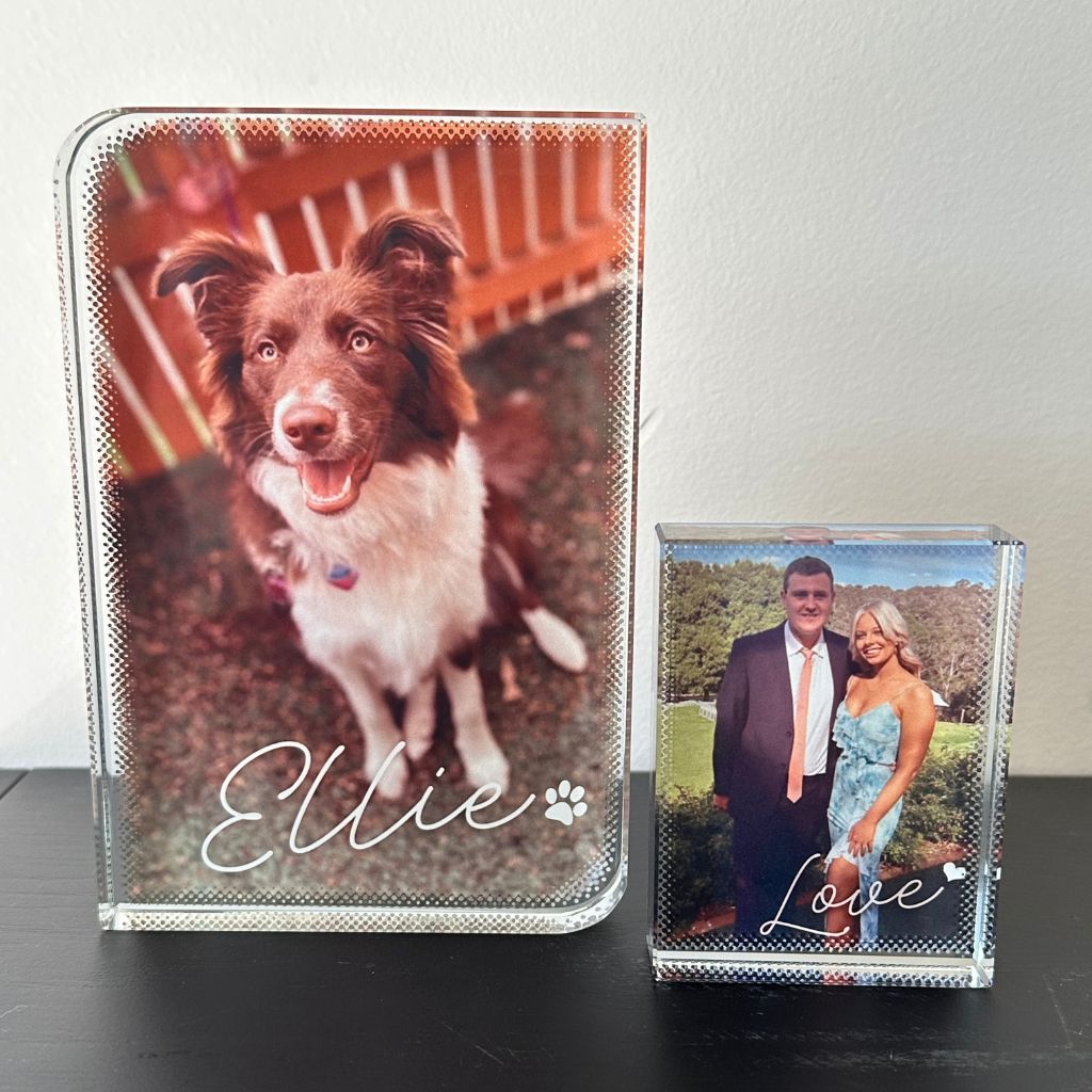 To begin, select your size and orientation, then upload your design. We’ll handle the professional printing in the glass block and print ship your order once the artwork has been approved by you. We will ensure your creations arrive looking modern, polished, and ready to be displayed. 2 size options Scratch-resistant crystal 19 mm thick Vivid, full-colour printing
