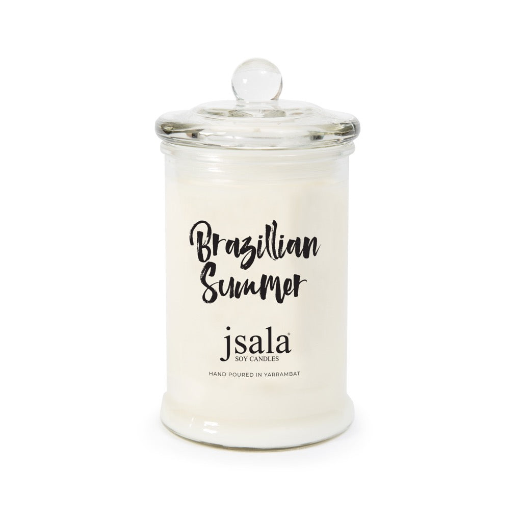 An addictive and alluring scent that takes you to the beaches of Brazil. A perfect blend of coconut, creamy caramel, pistachios and sweet orange on a warm sandalwood and vanilla base.
